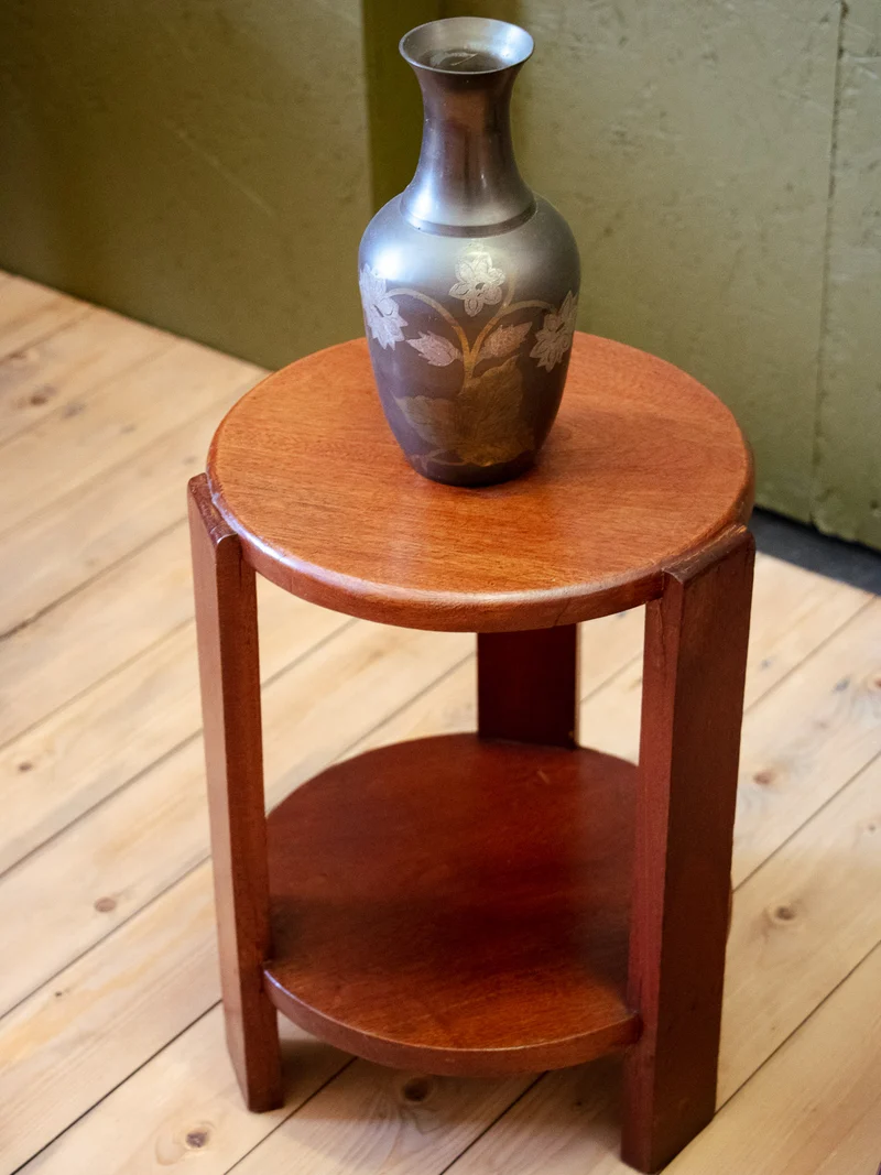 Hanna, la petite table d'appoint en bois N°1272