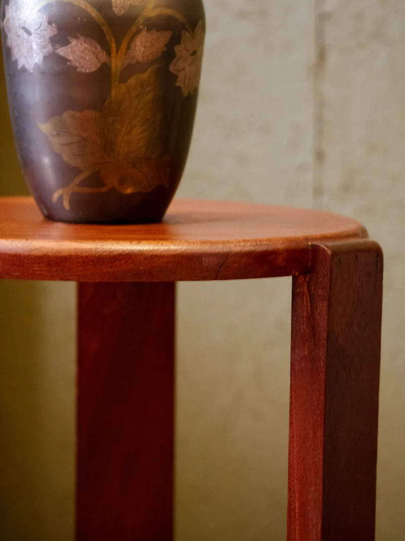 Hanna, la petite table d'appoint en bois N°1272