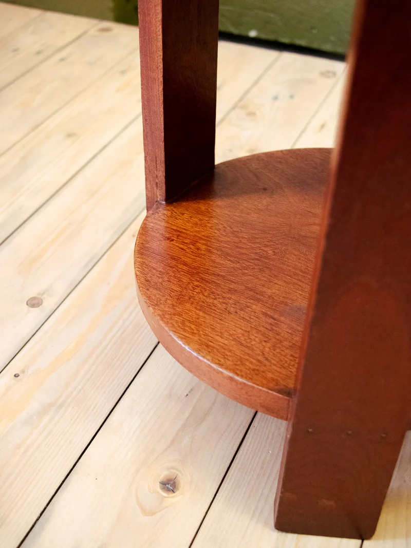 Hanna, la petite table d'appoint en bois N°1272