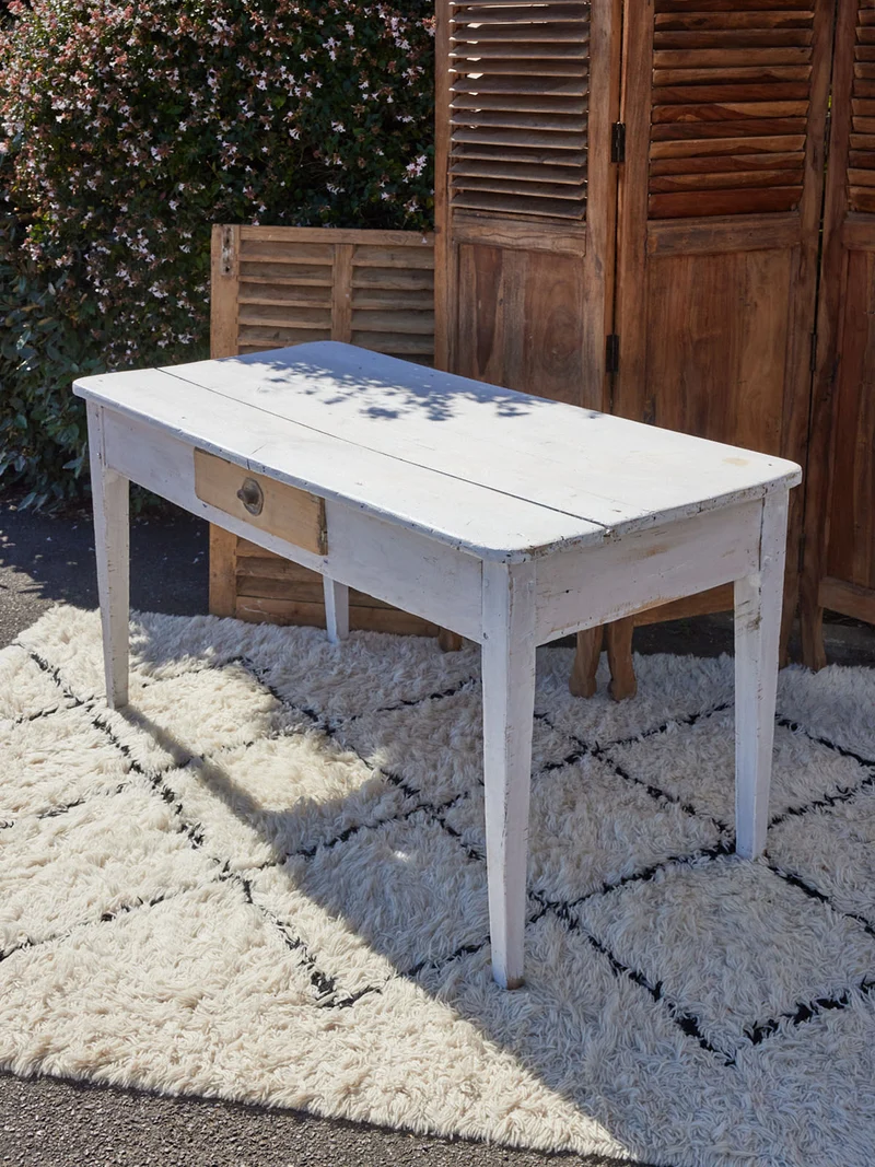 Edouard, le grand bureau en bois blanc N°1074