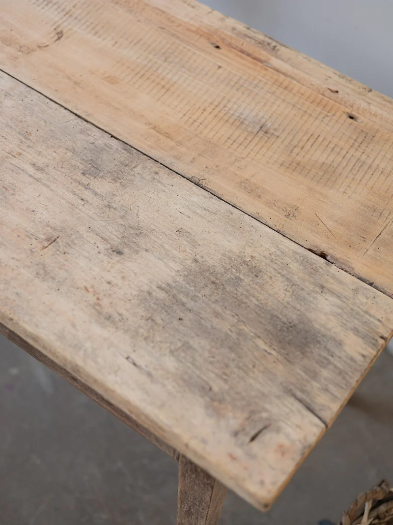 Romy, la petite table à manger de ferme N°1517