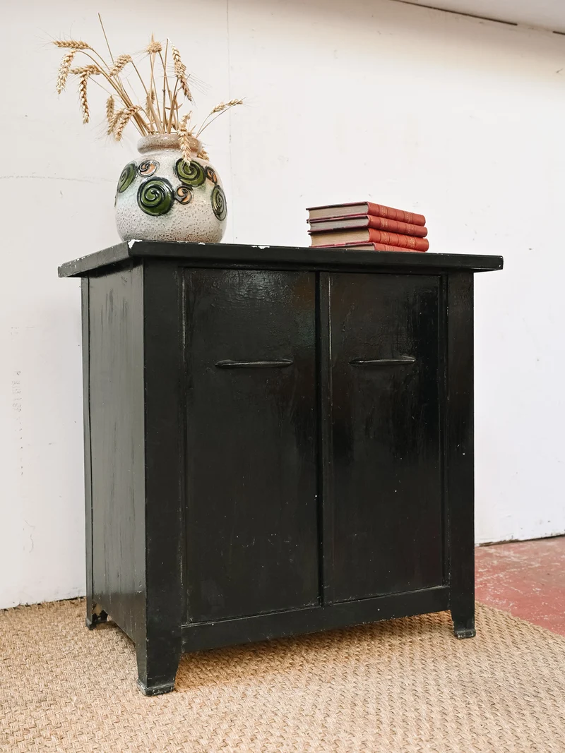 Gustave, le petit buffet industriel N°1641