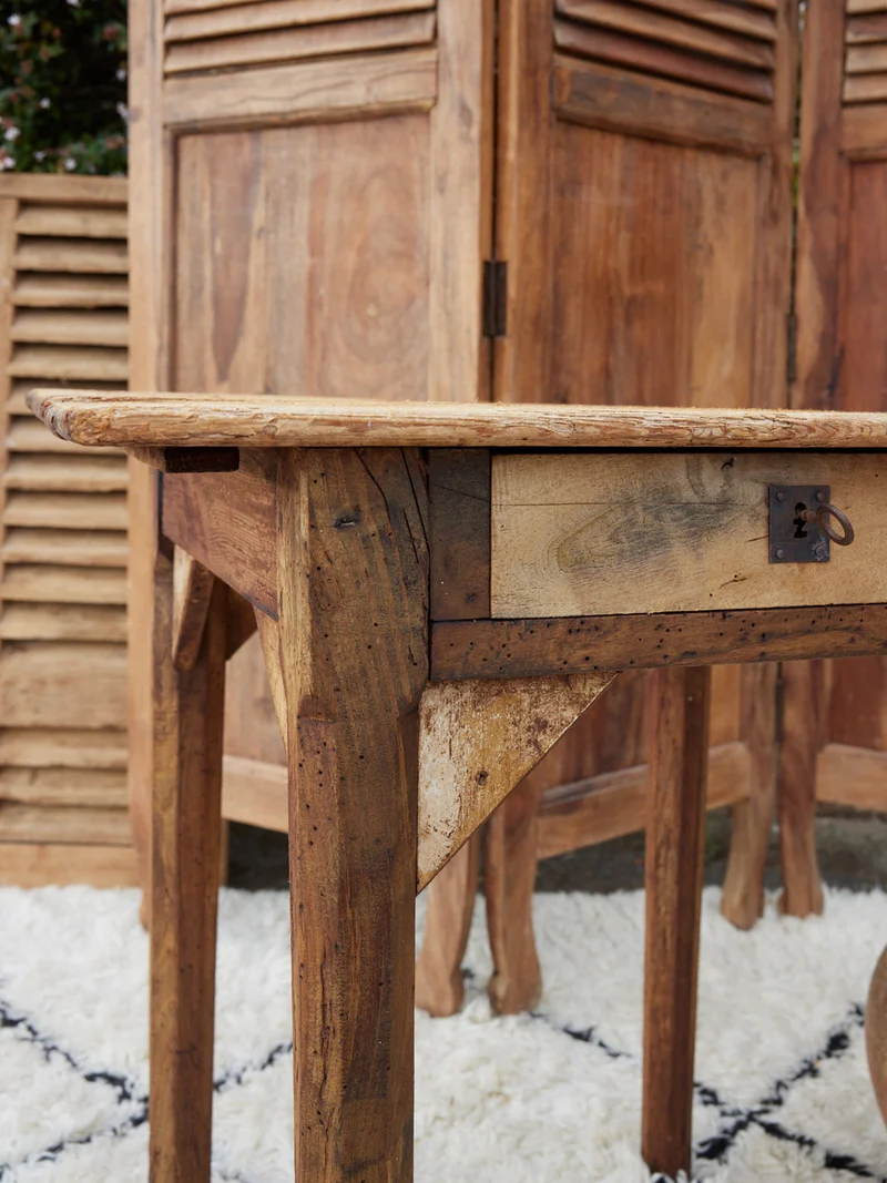 Francine, la table d'appoint en bois vintage N°1553