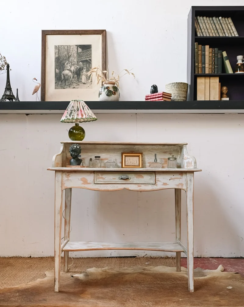 Honoré, le secrétaire romantique en bois clair N°227