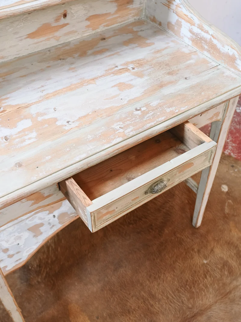 Honoré, le secrétaire romantique en bois clair N°227