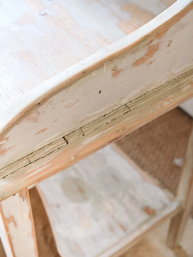 Honoré, le secrétaire romantique en bois clair N°227