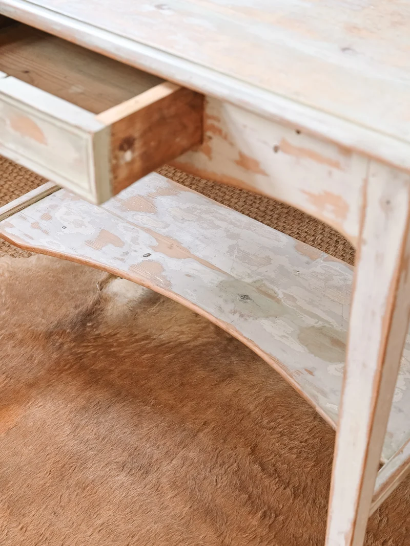 Honoré, le secrétaire romantique en bois clair N°227
