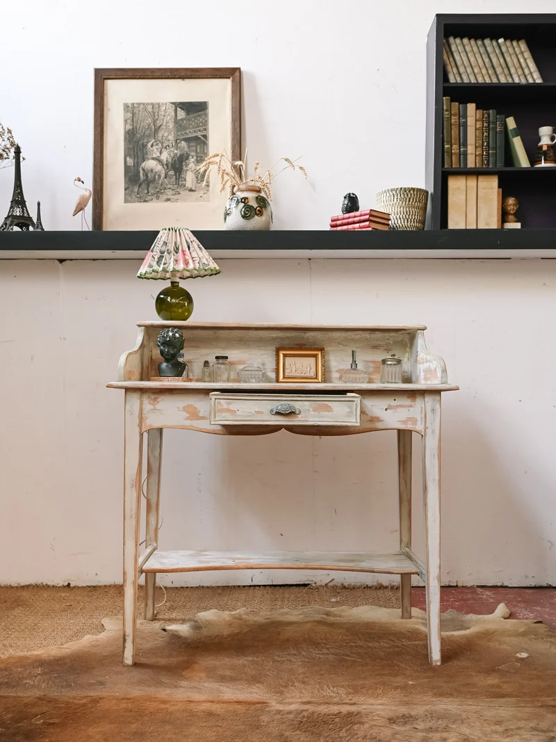 Honoré, le secrétaire romantique en bois clair N°227