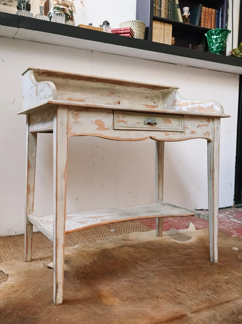 Honoré, le secrétaire romantique en bois clair N°227