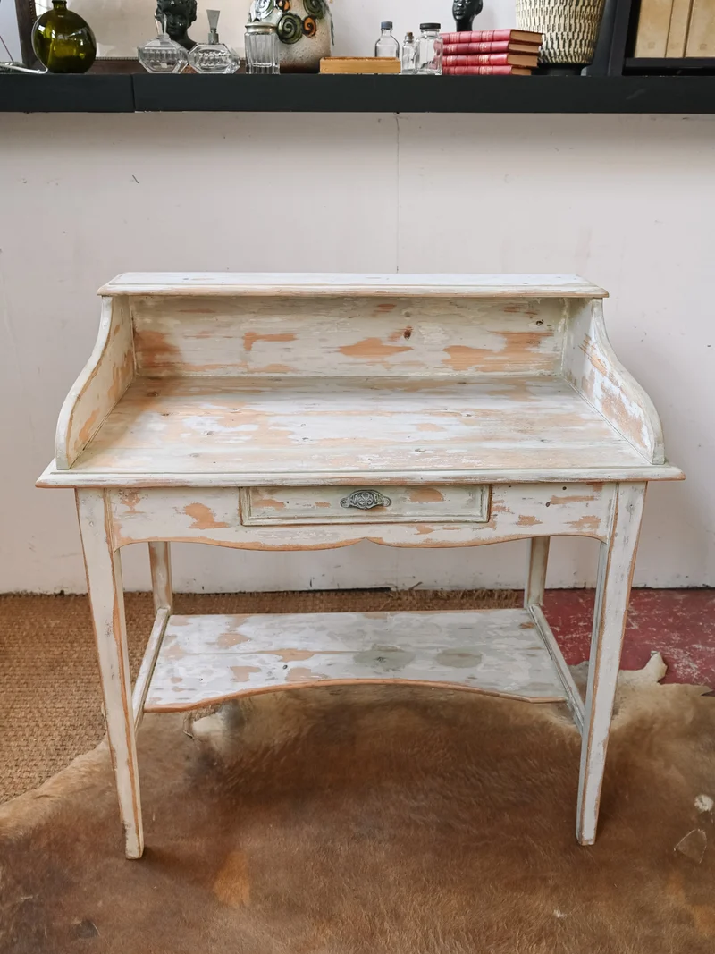 Honoré, le secrétaire romantique en bois clair N°227