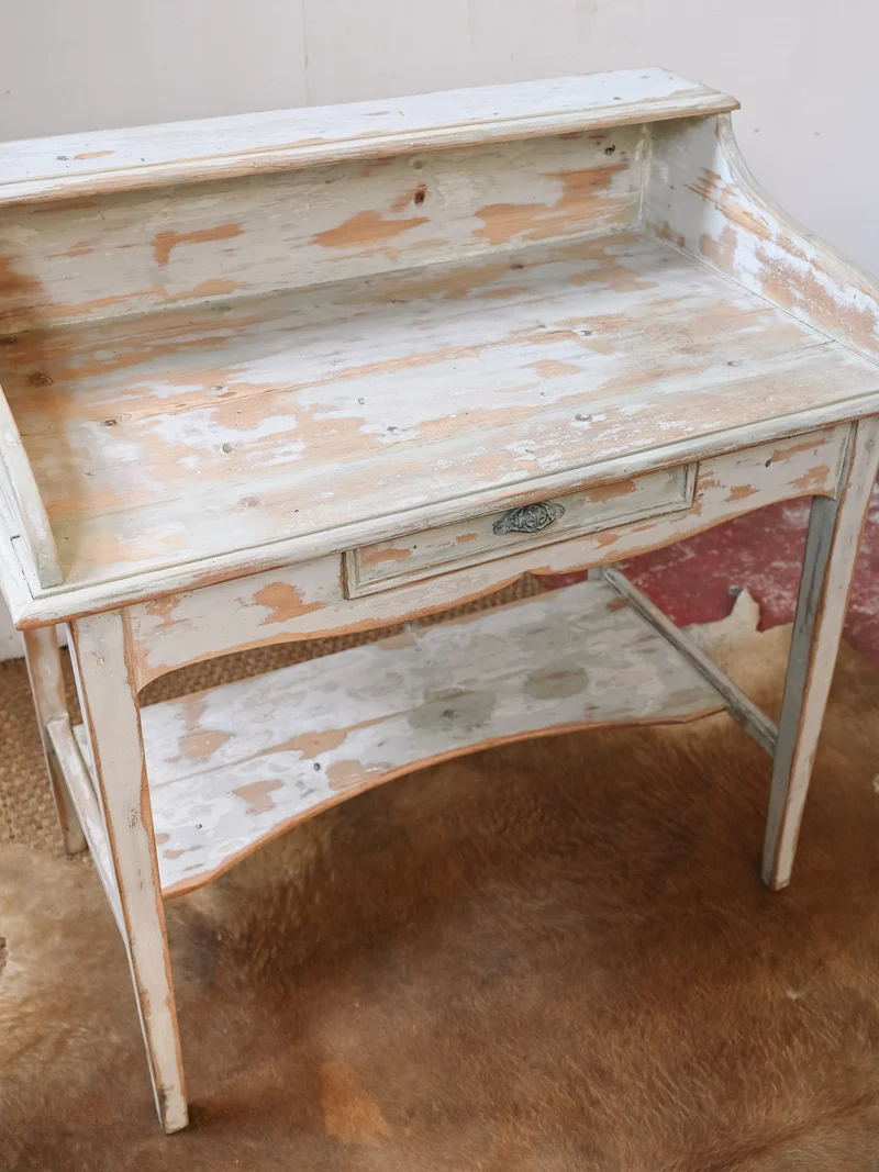 Honoré, le secrétaire romantique en bois clair N°227