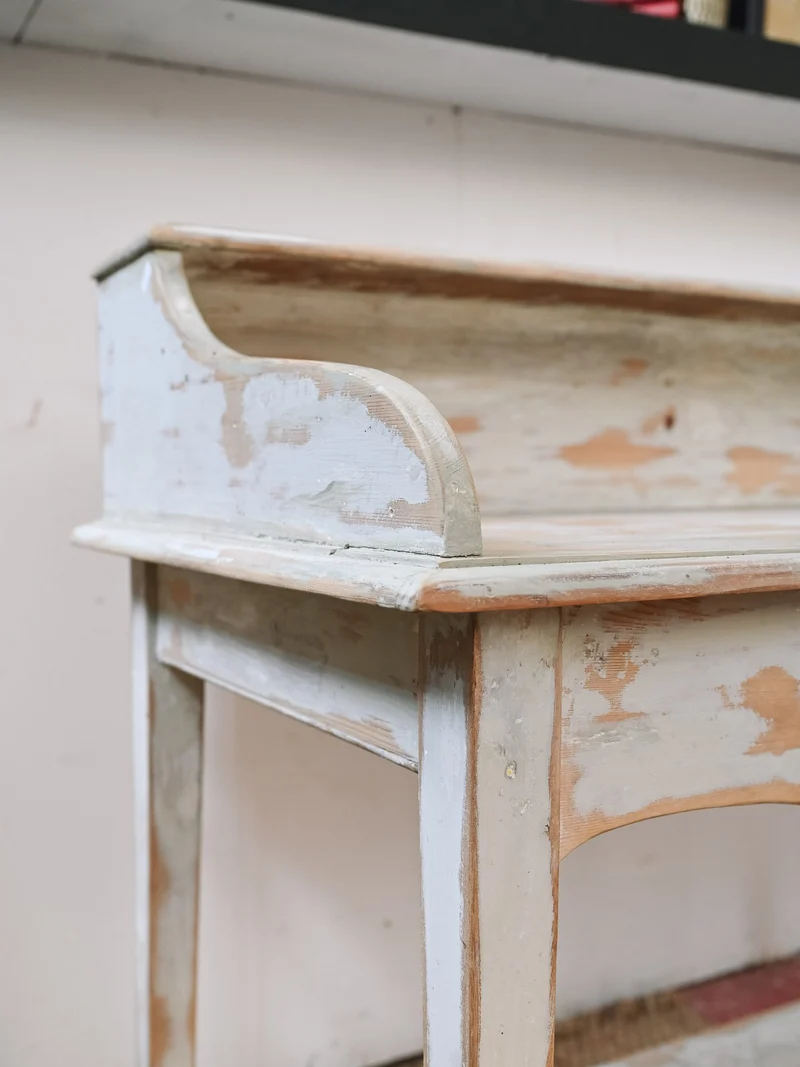 Honoré, le secrétaire romantique en bois clair N°227