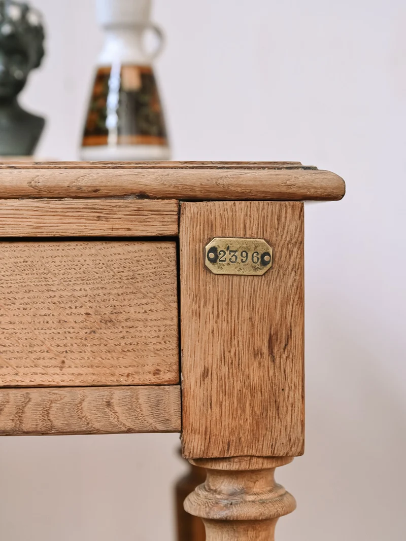 Fernand, l'ancien meuble de travail en bois N°450