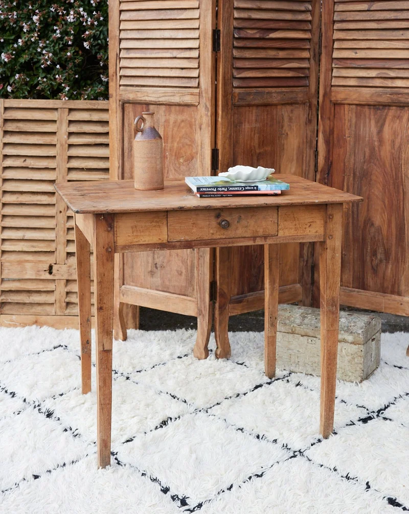 Edouard, le bureau ancien en bois brut N°1072
