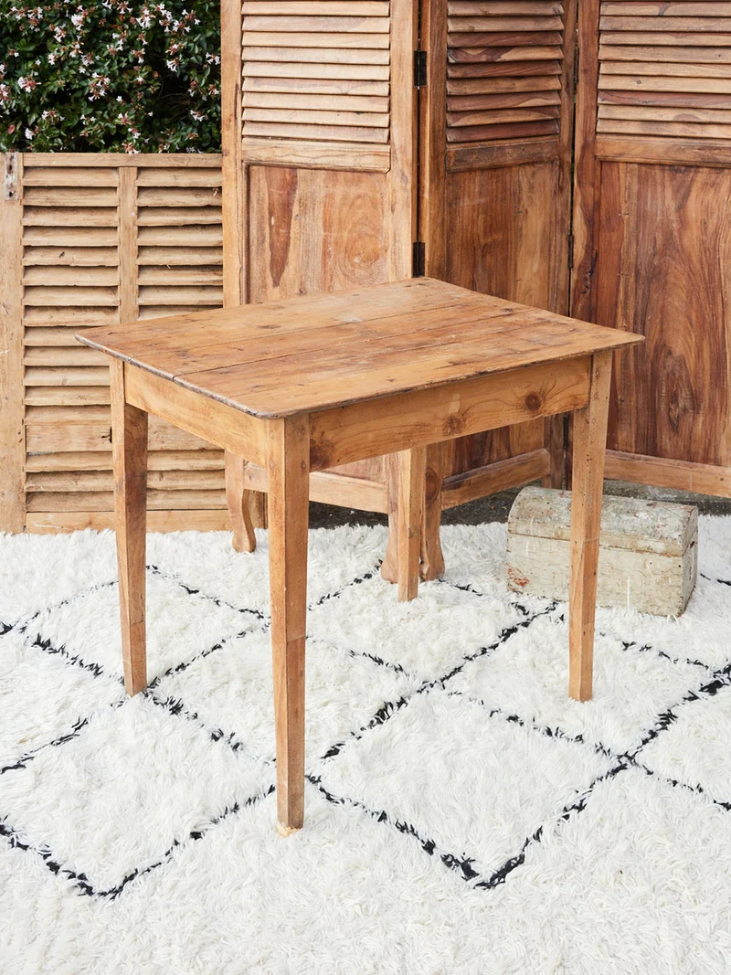 Edouard, le bureau ancien en bois brut N°1072