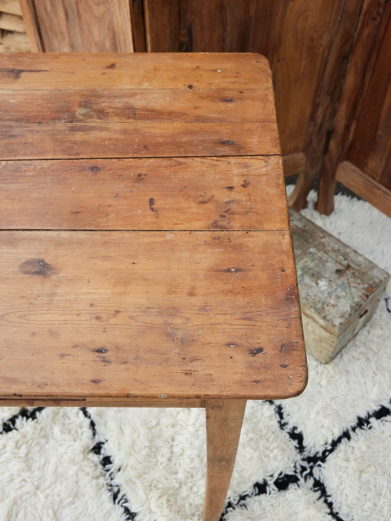 Edouard, le bureau ancien en bois brut N°1072