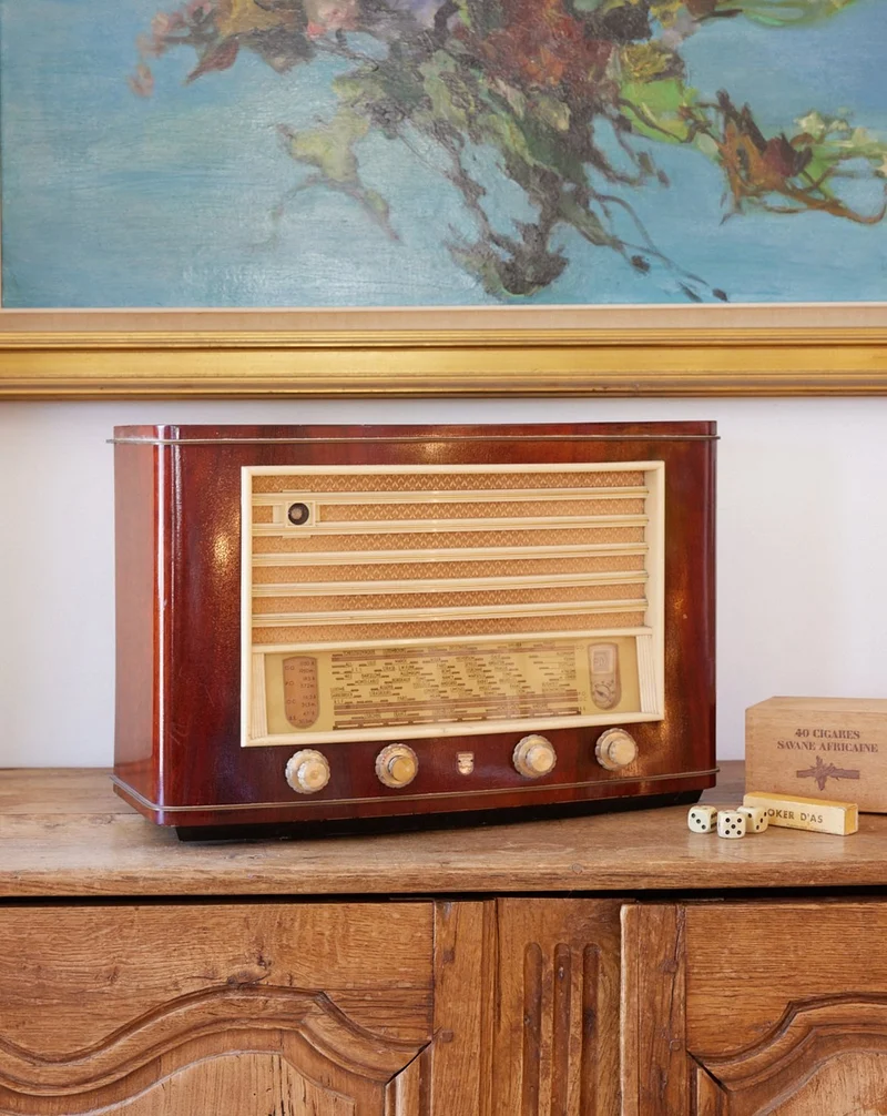 Nour, la radio vintage acajou et crème N°65
