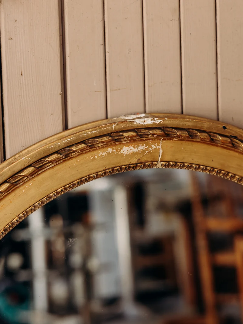 Georges, le miroir ovale en bois doré N°1440