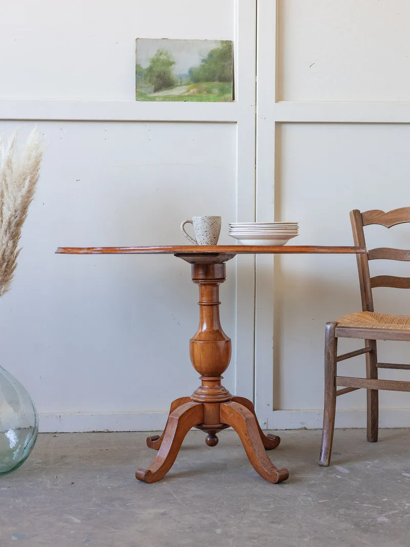 Francine, la table d'appoint en bois N°1547