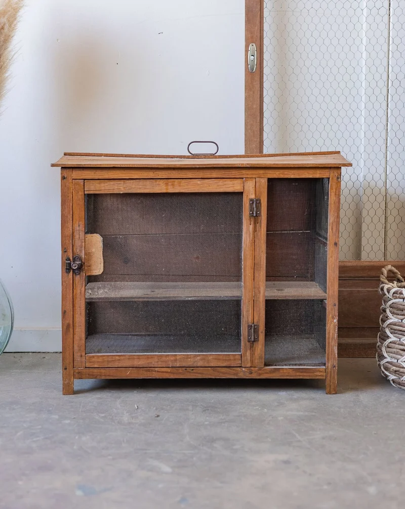 Guy, le garde-manger en bois N°50