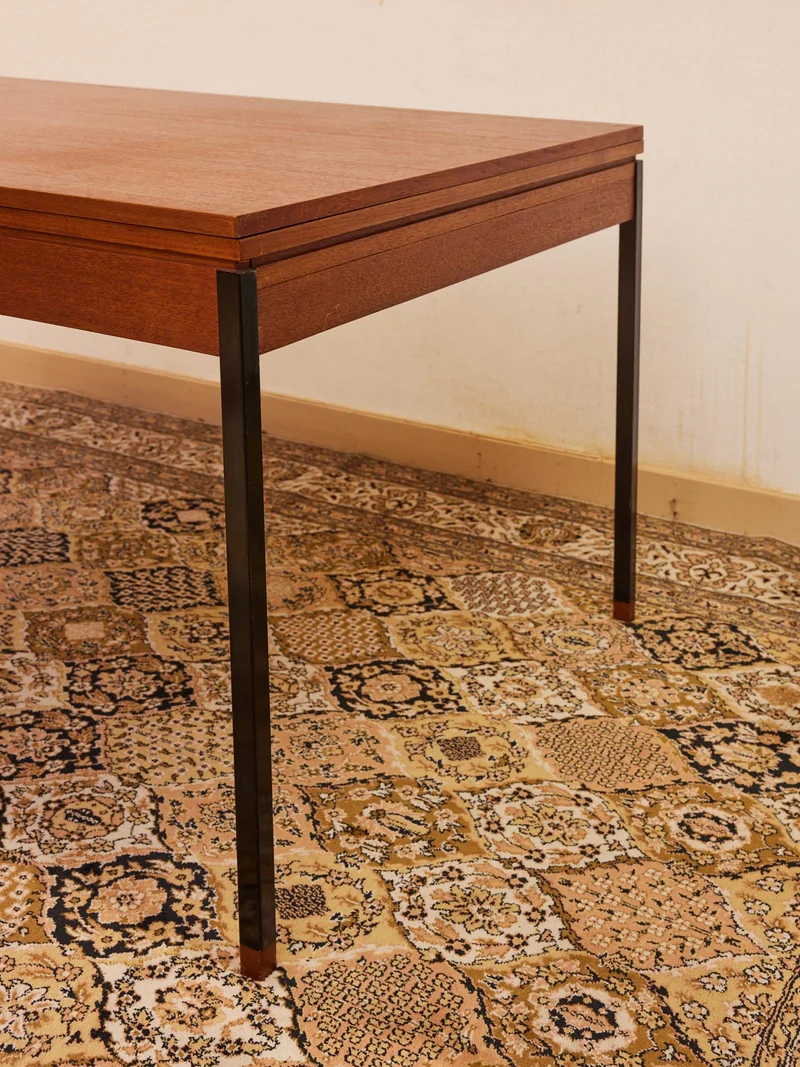 Romy, la table à manger vintage en bois N°1508