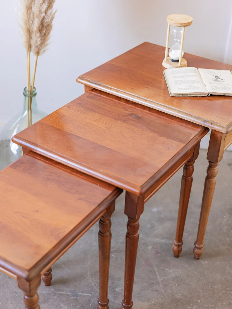 Barbara, les 3 tables gigognes N°202