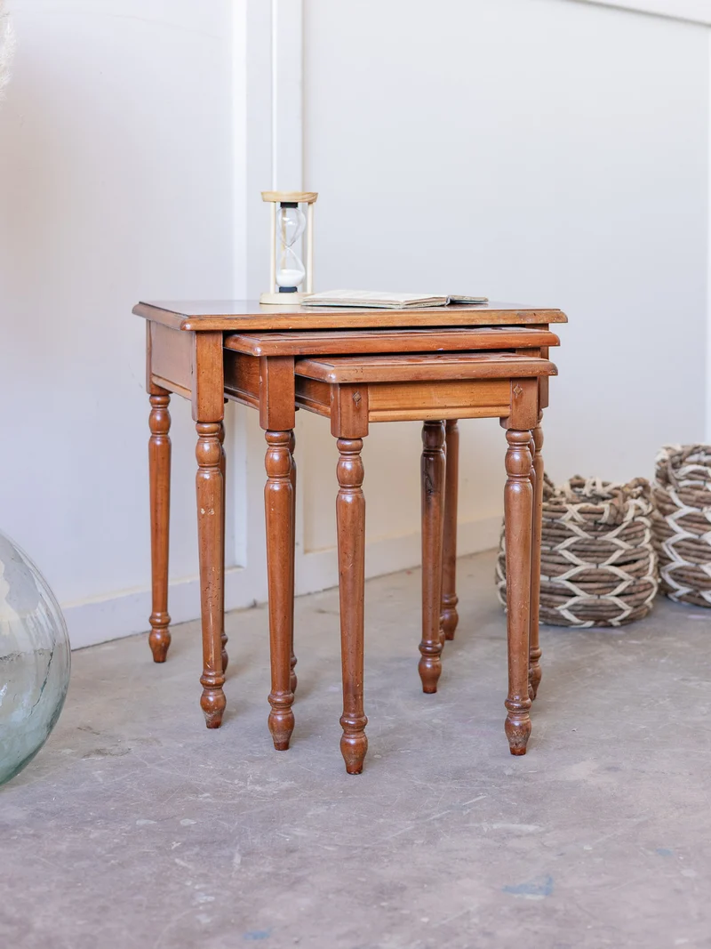 Barbara, les 3 tables gigognes N°202