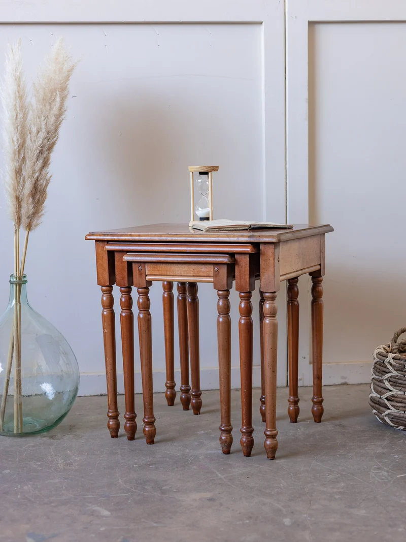 Barbara, les 3 tables gigognes N°202