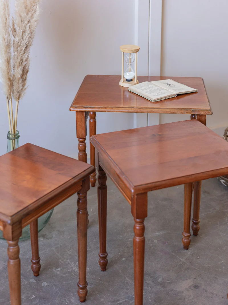 Barbara, les 3 tables gigognes N°202