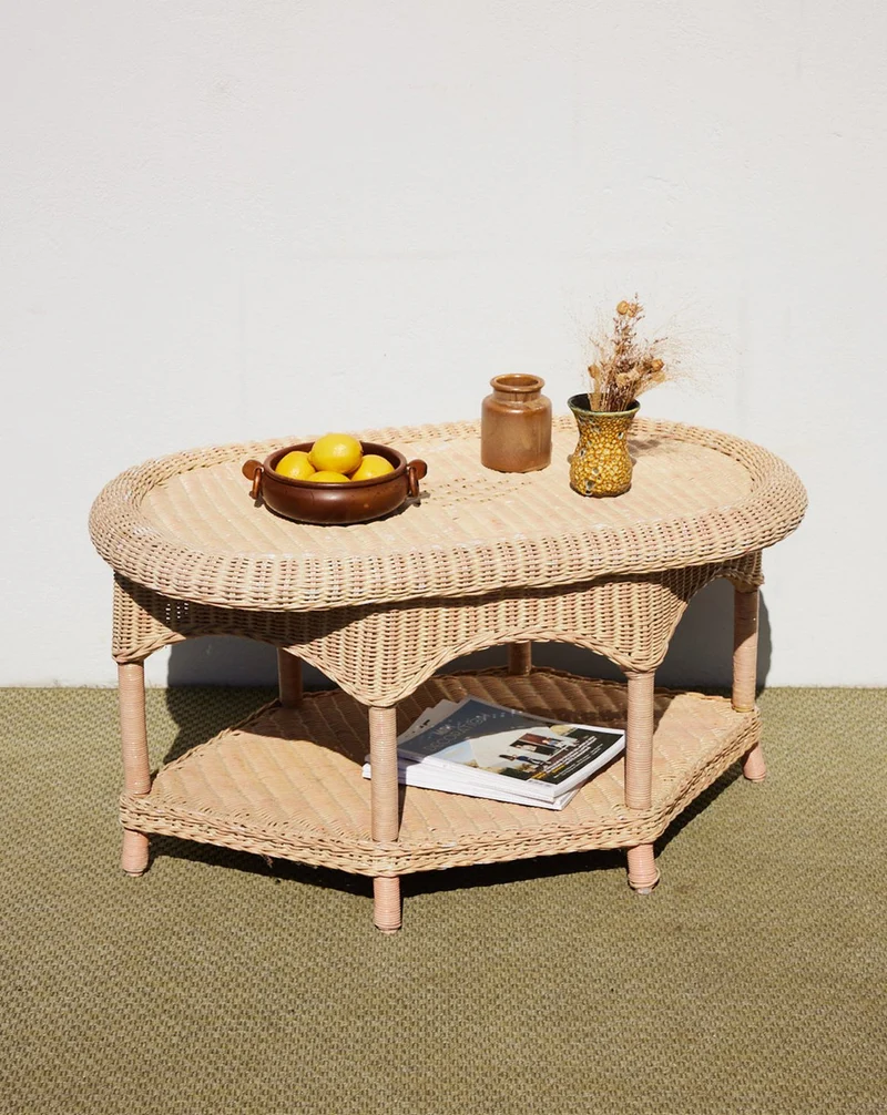 Léonie, la table basse en rotin verni N°1146