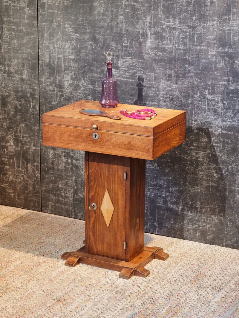 Louise, la coiffeuse Art déco en bois N°348