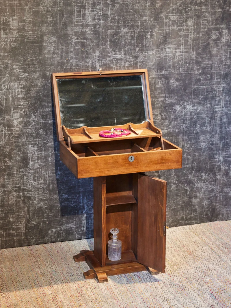 Louise, la coiffeuse Art déco en bois N°348