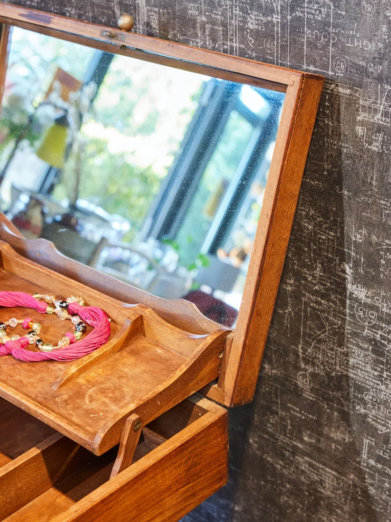 Louise, la coiffeuse Art déco en bois N°348