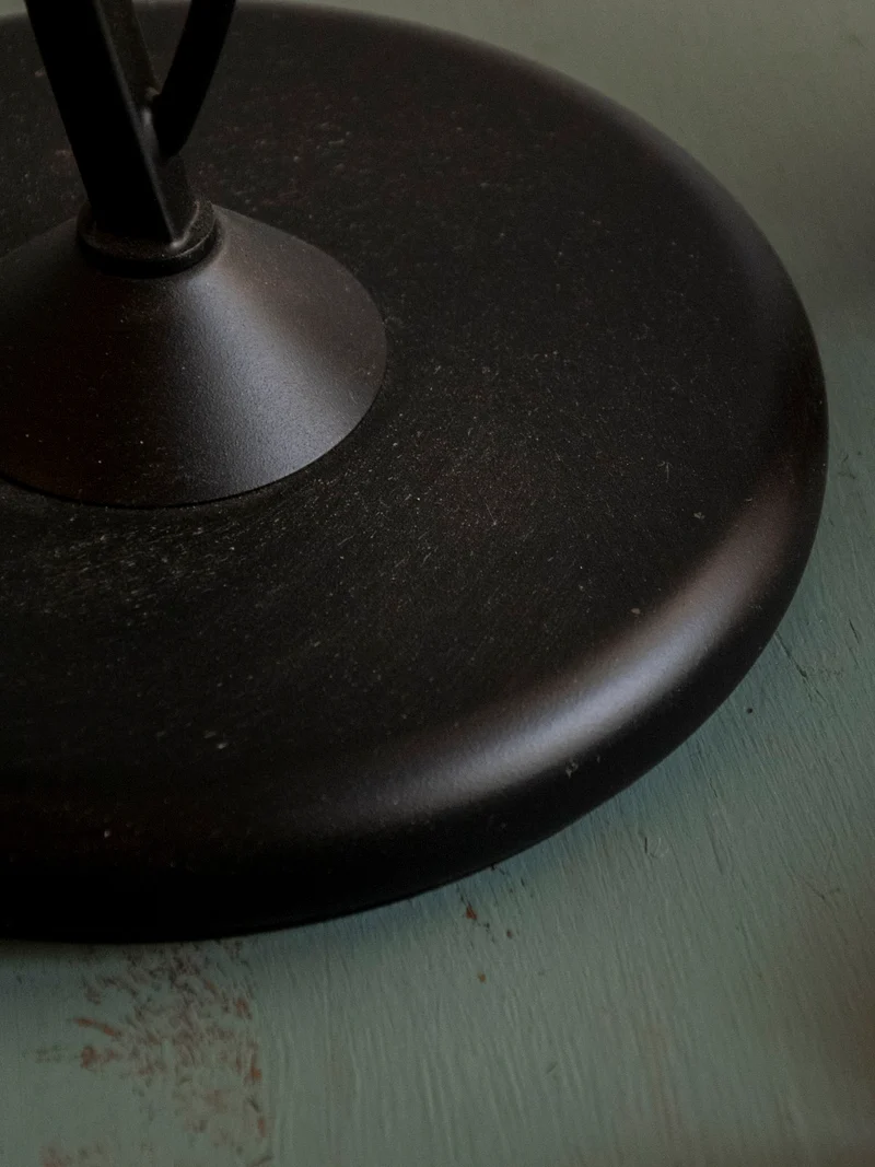 Suzanne, la lampe en fer forgé N°644