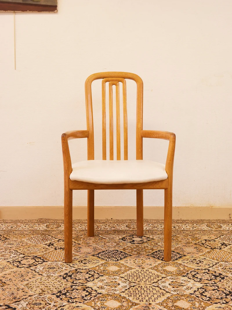 Alma, le lot de 4 chaise et 2 fauteuils en bois N°1918