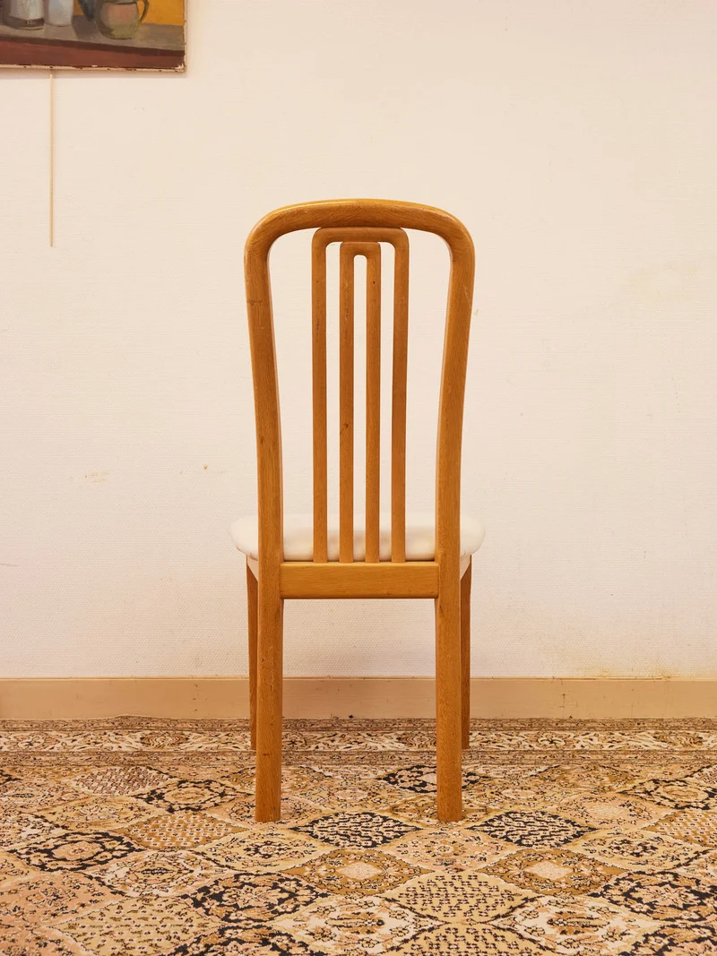 Alma, le lot de 4 chaise et 2 fauteuils en bois N°1918