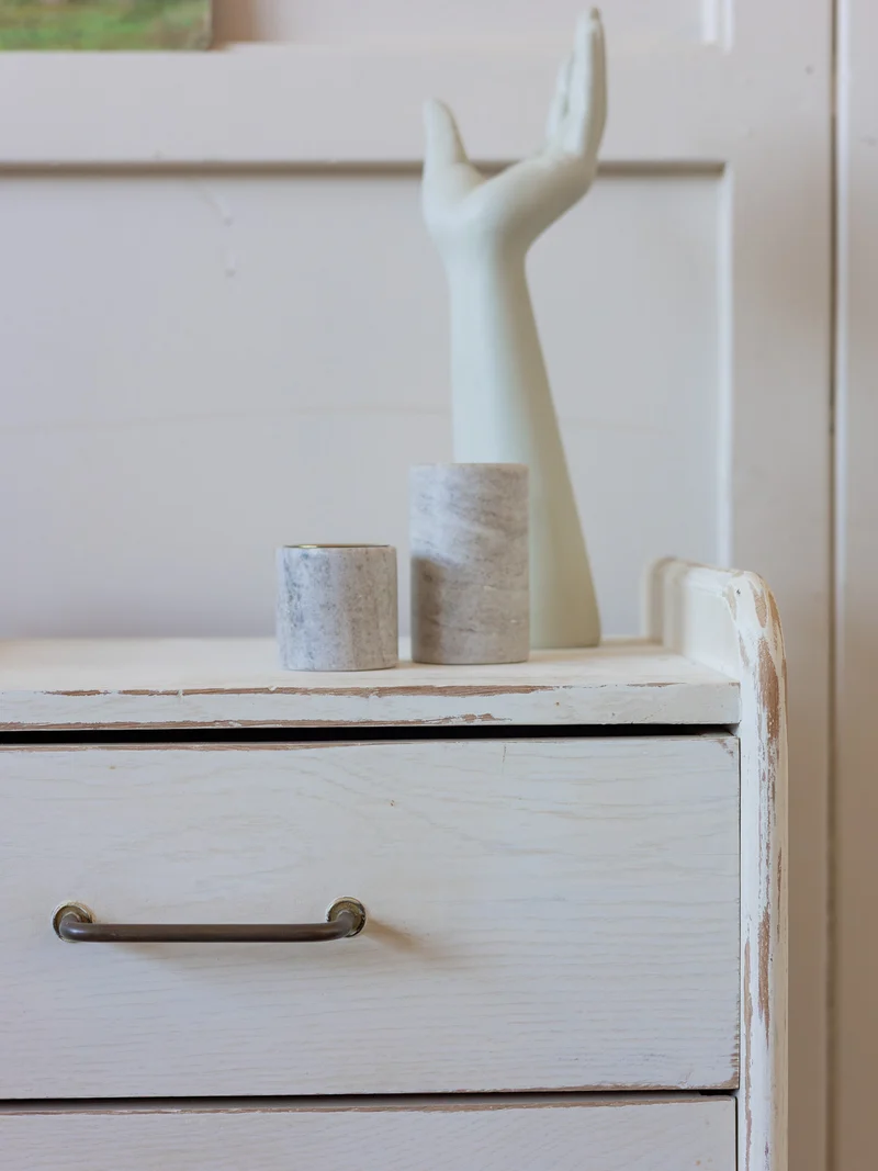 Garance, la commode blanc patiné N°746