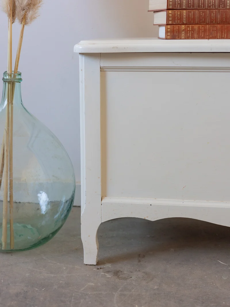 Lucien, le coffre blanc de campagne N°194