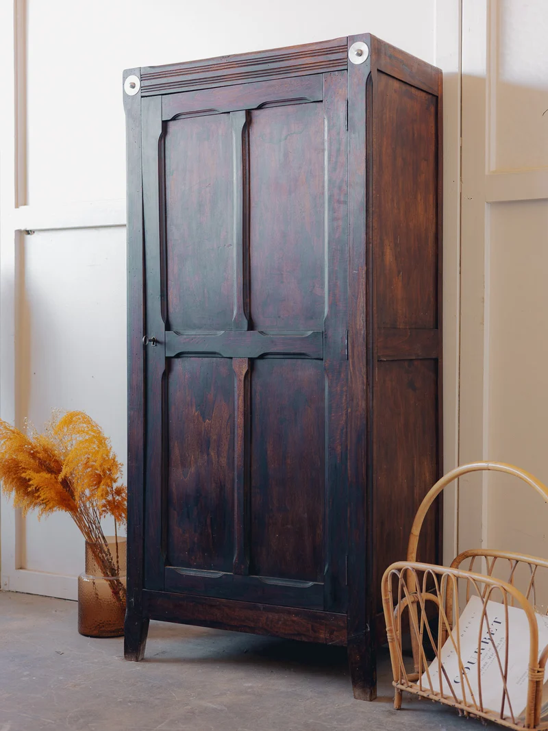 Blandine, la petite armoire parisienne N°502