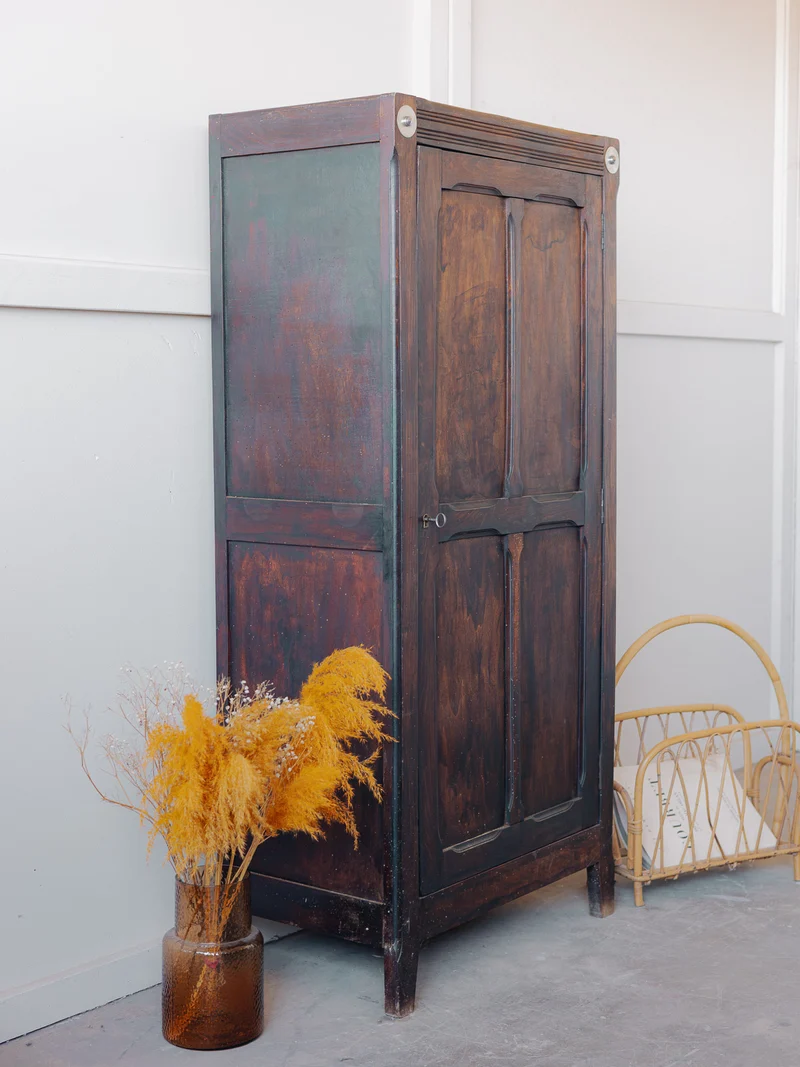 Blandine, la petite armoire parisienne N°502