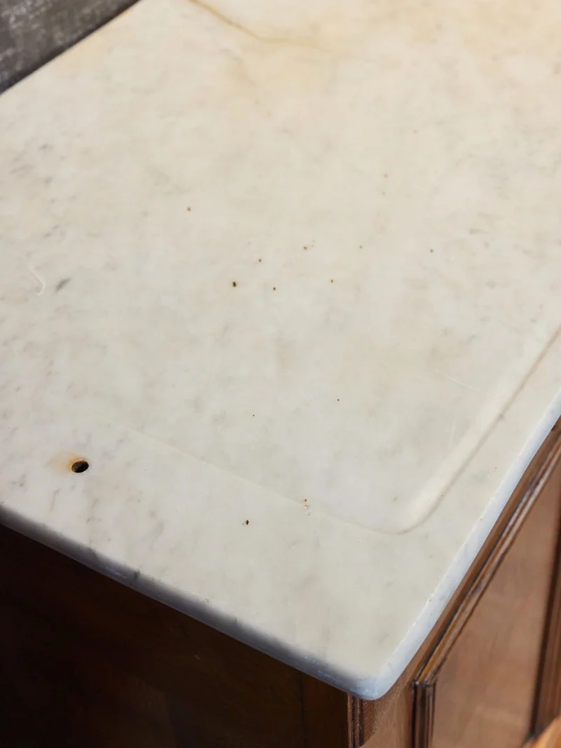 Garance, la commode de toilette en marbre N°758
