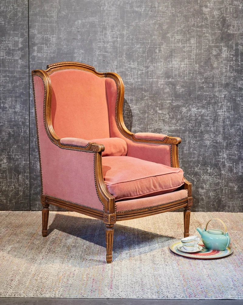 Ernest, le fauteuil bergère en bois N°1594