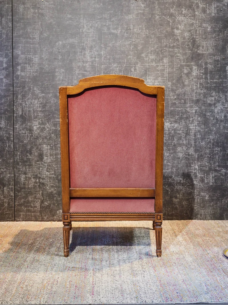 Ernest, le fauteuil bergère en bois N°1594