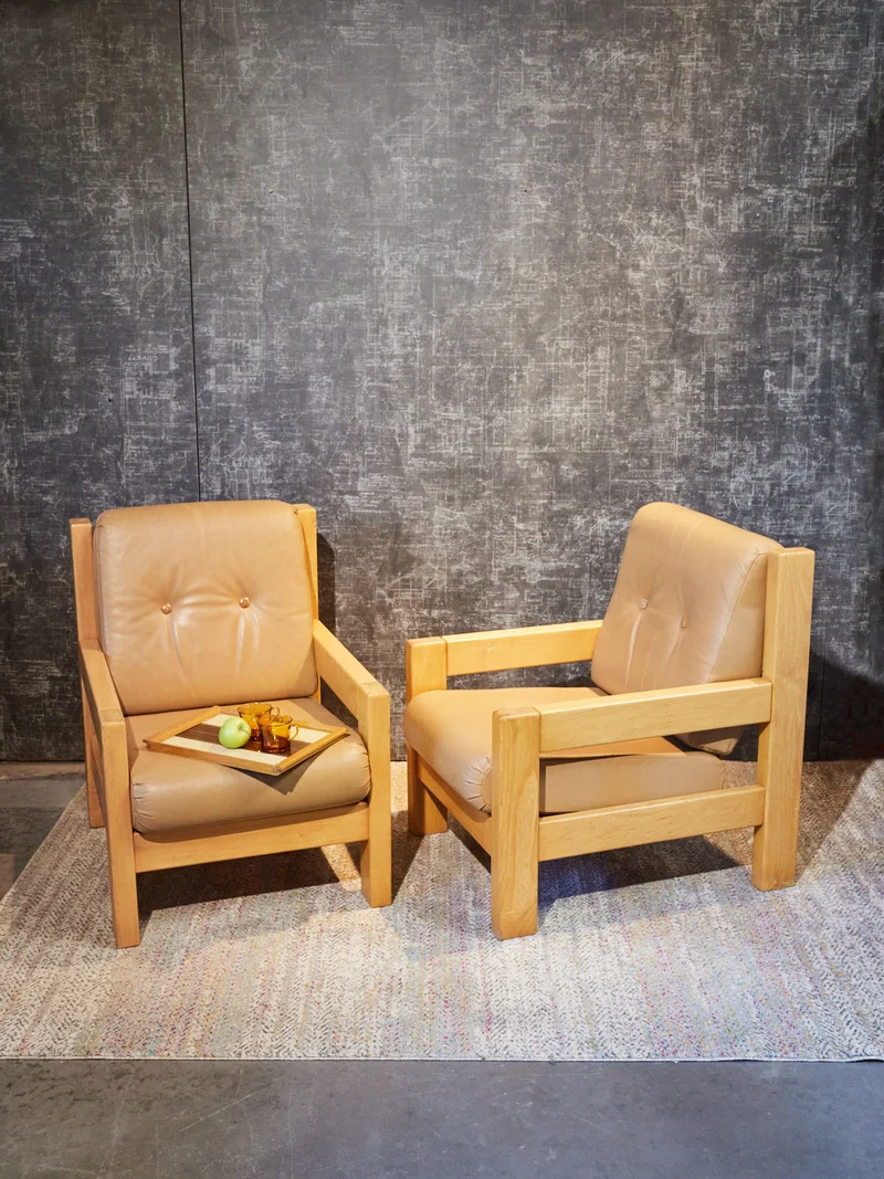 Jakob, la paire de fauteuils en pin N°1370