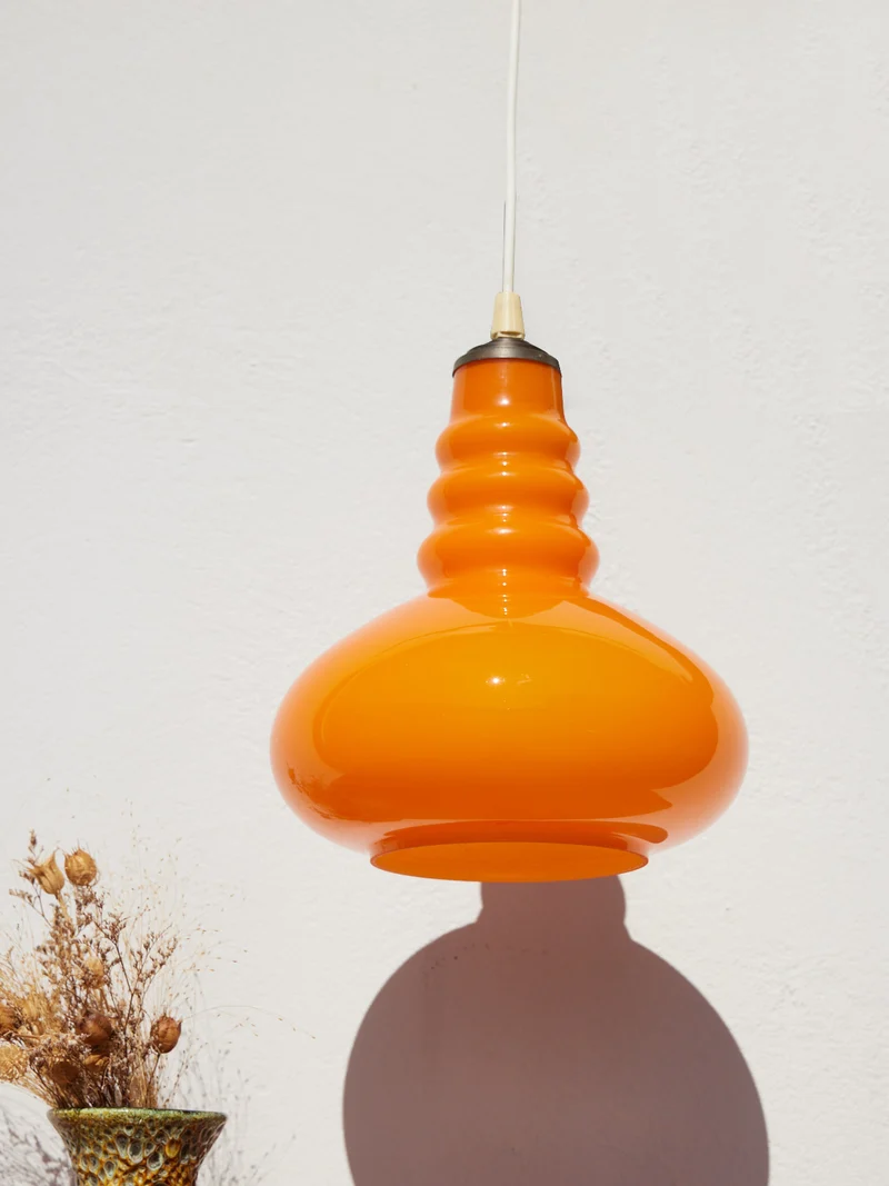 Sonia, la suspension Space Age en verre N°315