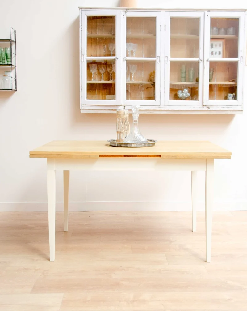 Karla, la table à manger en chêne N°1271