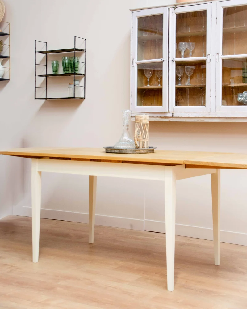 Karla, la table à manger en chêne N°1271