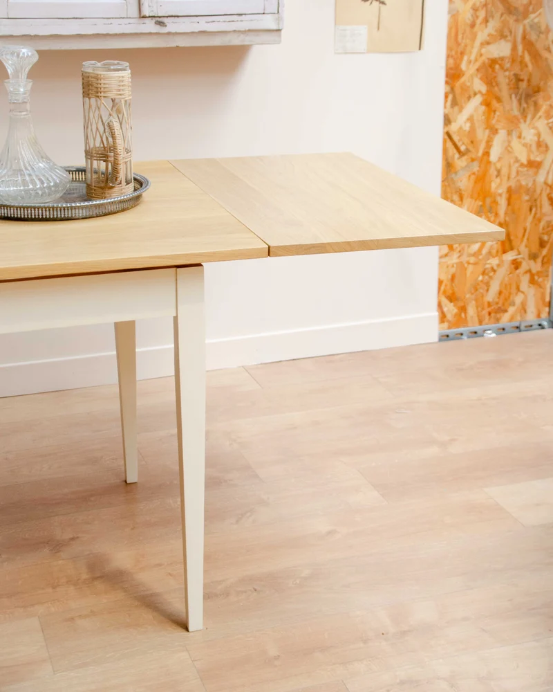 Karla, la table à manger en chêne N°1271