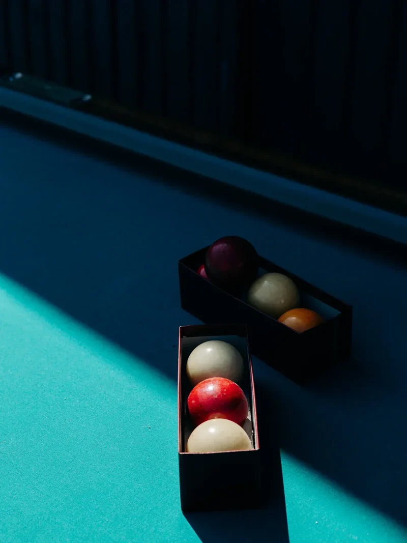 Billie, la table de billard N°1