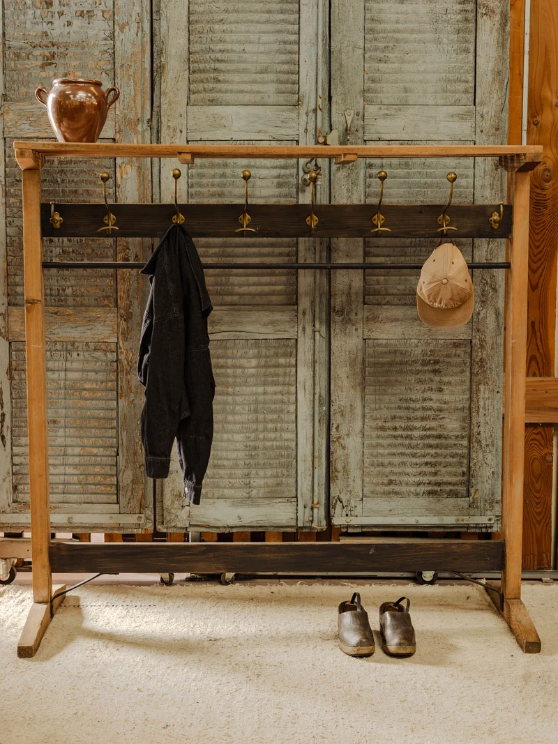 Max, le grand porte-manteau en bois et métal N°457